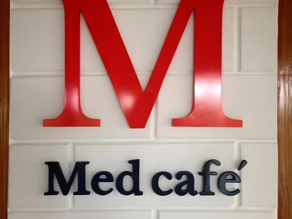 Med Room Korat Накхонратчасіма Екстер'єр фото