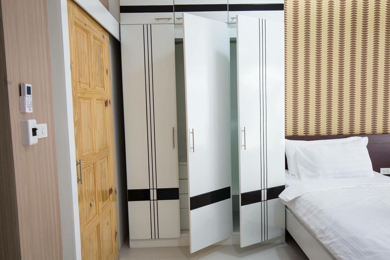 Med Room Korat Накхонратчасіма Екстер'єр фото